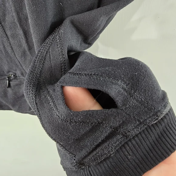 Lululemon Full Tilt Long Sleeve Lace Trim Popover Athletic Top Solid Black Sz 4 - Picture 7 of 13